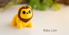 Load image into Gallery viewer, Pocket Pals - Articulated Fidget Toy - Baby Lion
