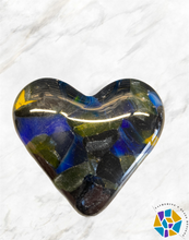 Load image into Gallery viewer, Glass Hearts - 7cm - Random Selection
